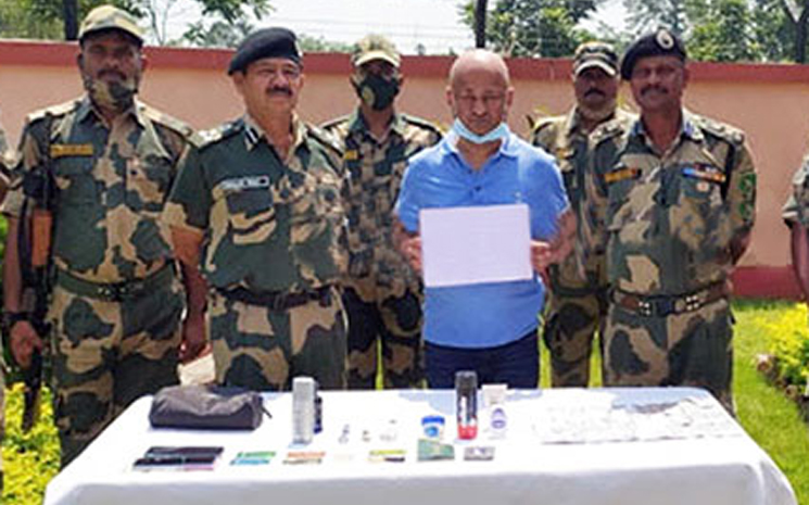 বনানী থানার ওসি তদন্ত শেখ সোহেল ভারতে আটক