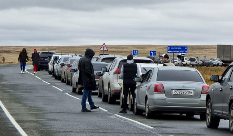 মার্কিন নাগরিকদের অবিলম্বে রাশিয়া ছাড়ার নির্দেশ