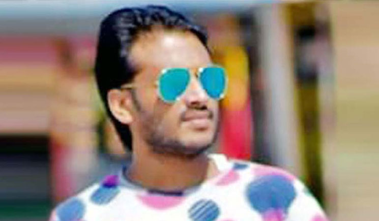 ছাত্রলীগ কর্মীকে কুপিয়ে ও বোমা মেরে হত্যা