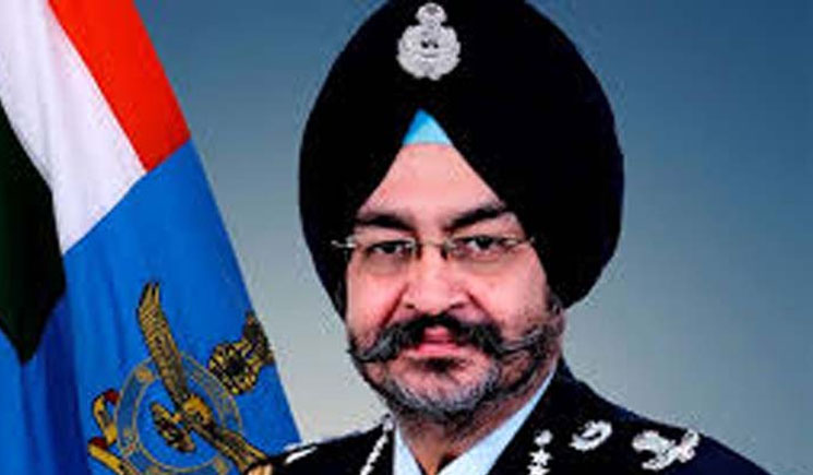 পাঁচদিনের সফরে ঢাকায় ভারতীয় বিমান বাহিনী প্রধান