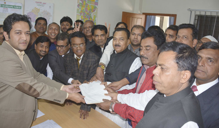 বাগমারায় চেয়ারম্যান প্রার্থী অনিল কুমারের মনোনয়নপত্র দাখিল