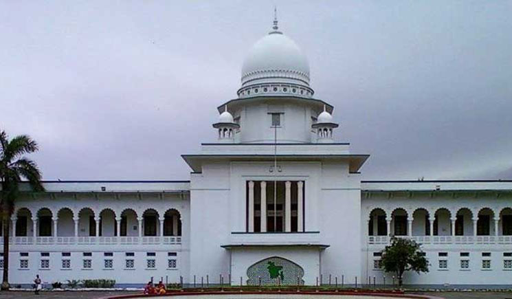 নিউমার্কেটে ভবন দোতলা করার সিদ্ধান্ত অবৈধ