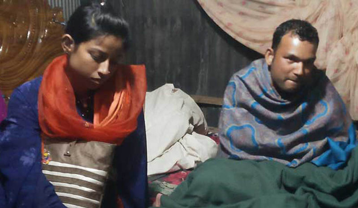 স্বামী দ্বিতীয় বিয়ে করায় ৪ দিন ধরে অনশনে গৃহবধূ