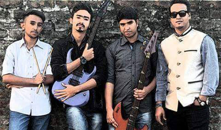 বৈশাখে আসছে সীমাহীন ব্যান্ড'র অভিযোগ