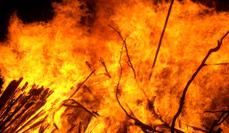 তোপখানার ট্রপিক্যাল টাওয়ারে আগুন