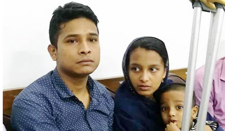 রাসেলকে ক্ষতিপূরণ না দিলে গ্রিনলাইনের সব গাড়ি জব্দ, ম্যানেজারকে তলব