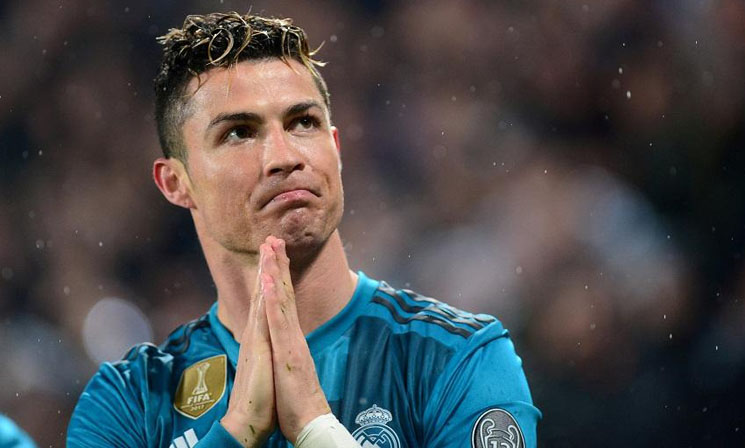 রোনালদোর পেছনে ৩ হাজার কোটি টাকা অপচয় 