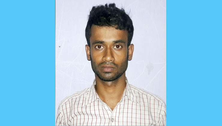 বাবাকে গলাটিপে হত্যা করে ঘরের মেঝেতে পুঁতে রাখে ছেলে!