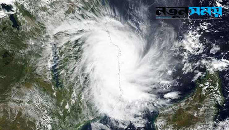 সকালে আঘাত হানবে ফণী
