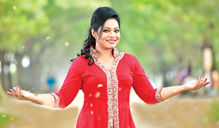 ফিরেই সংগীতাঙ্গনে ব্যস্ত সময় পার করছে ডলি সায়ন্তনি