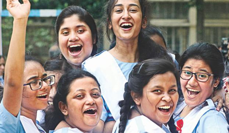 এসএসসিতে পাস ৮২.২০%, এক লাখ ৫ হাজার ৫৯৪ জন জিপিএ-৫
