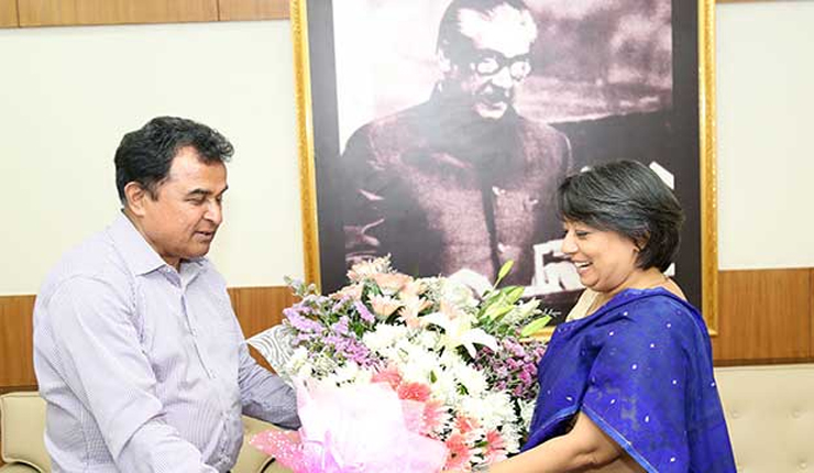 ‘দিল্লির সঙ্গে ঢাকা সম্পর্ককে সর্বোচ্চ গুরুত্ব দেয়’