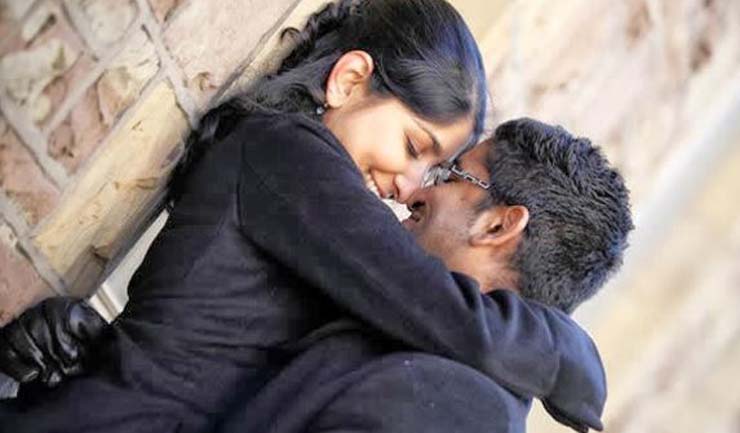 প্রকাশ্যে যৌনমিলনে আর বাধা নেই এই শহরে