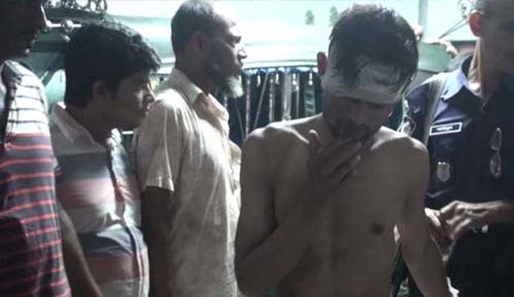 ছিনতাই করা অটোরিকশা বিক্রি করতে এসে ধরা