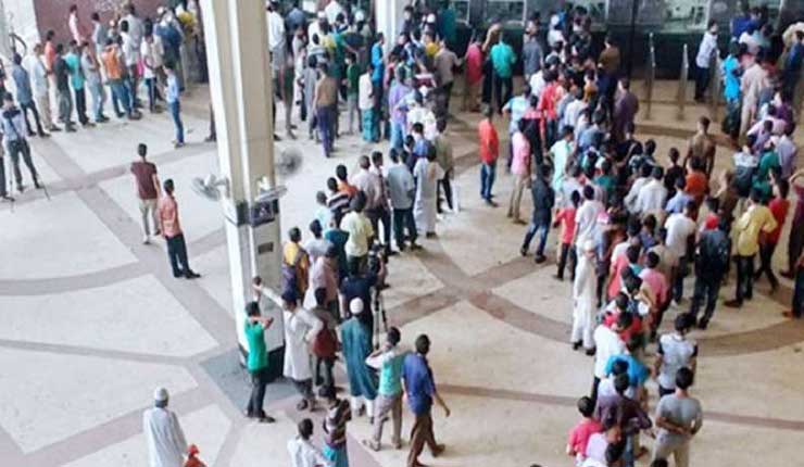 প্রানের শহর ঢাকায় ফেরার টিকিট বিক্রি শুরু