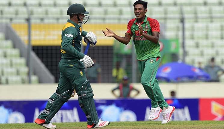 বাংলাদেশকে সমীহ ডি ককের