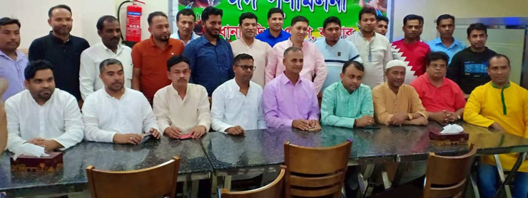 নবনির্বাচিত সভাপতি ও সম্পাদকের সাথে বৃহত্তর চট্টগ্রাম জাতীয়তাবাদী সমর্থক গোষ্ঠী সাক্ষাৎ