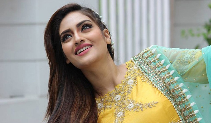 নুসরাতের ব্যায়বহুল বিয়ের আয়োজন শুরু