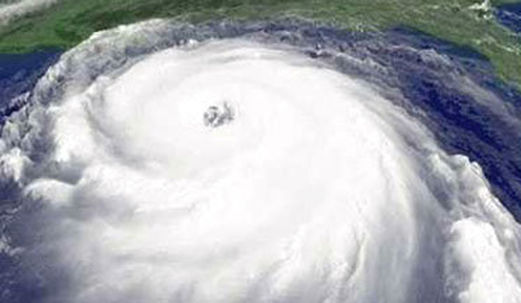 ৪৮ ঘণ্টার মধ্যে আছড়ে পড়বে ঘূর্ণিঝড় 'বায়ু', উপকূলে আতঙ্ক