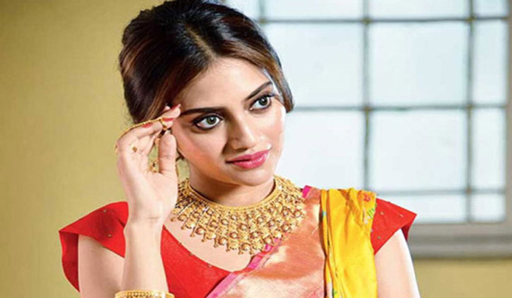 বিয়ের আগে আজমীর শরীফে সিন্নি দিলেন নায়িকা নুসরাত