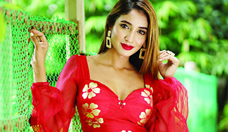 কোরিয়ায় ‘মডেল স্টার অব বাংলাদেশ’-এ ভূষিত মিথিলা