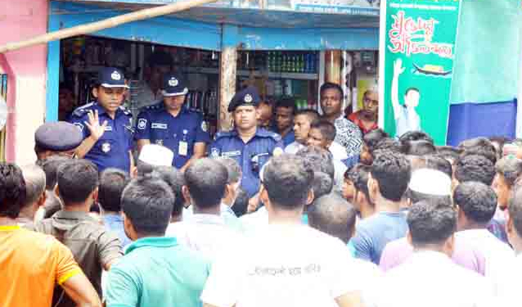 রাত পোহালেই রাঙ্গাবালীতে ভোট, এসপির গণসংযোগ