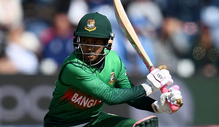 মুশফিকও সাজঘরে