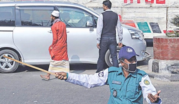 ‘টয়লেট’ বিভ্রাটে ঢাকার ট্রাফিক পুলিশ!