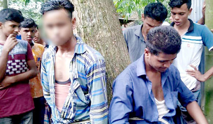 দুই শ্যালককে কড়ই গাছে বেঁধে পেটাল দুলাভাই