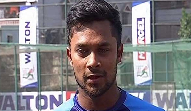 ক্যাচ ফেললেন সাব্বির