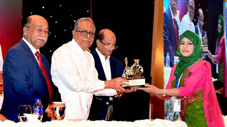 বিবেকহীন ব্যবসায়ীদের বিরুদ্ধে রুখে দাঁড়ান: রাষ্ট্রপতি