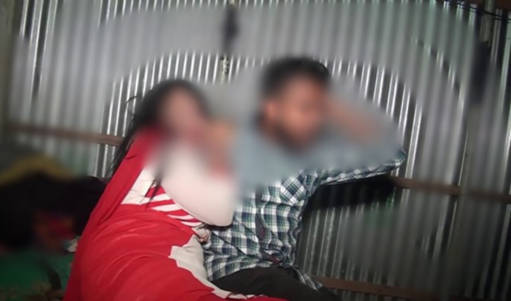 নারায়ণগঞ্জে ডির্ভোস দেয়া স্ত্রীকে ধর্ষণ, চিৎকারে স্বামীকে গণধোলায়