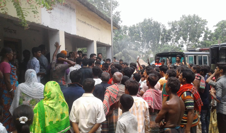বাগমারায় শ্লীলতাহানির অভিযোগে স্কুল শিক্ষকের কারাদন্ড