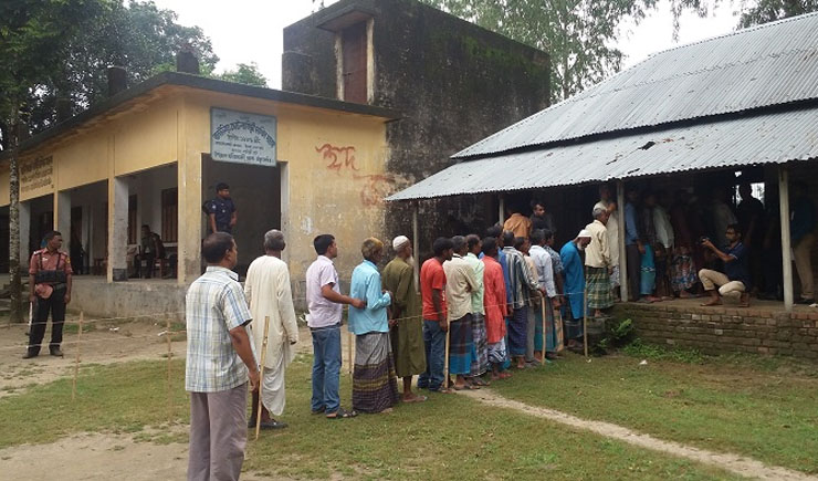 উপ-নির্বাচন: ঠাকুরগাঁওয়ে ভোট গ্রহণ শুরু