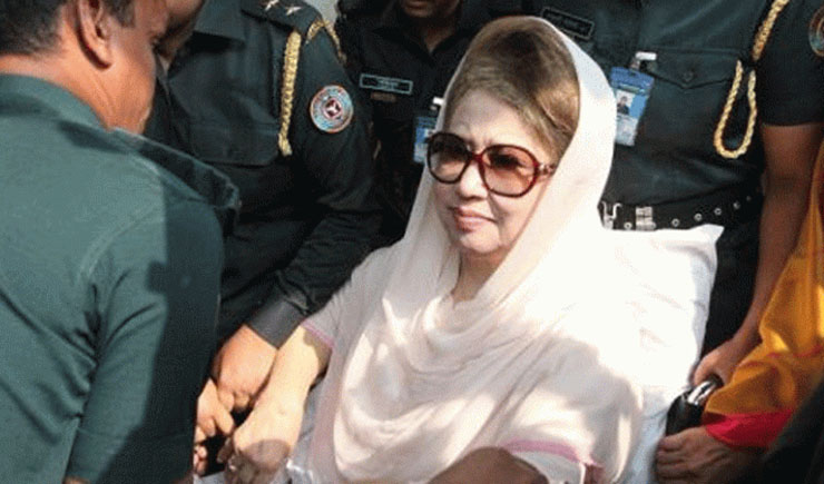 চিকিৎসার জন্য খালেদা জিয়া বিএসএমএমইউর ডেন্টাল ইউনিটে
