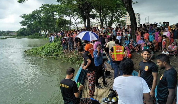 নৌভ্রমণে গিয়ে ধানমণ্ডি আইডিয়ালের ৩ শিক্ষার্থী নিখোঁজ