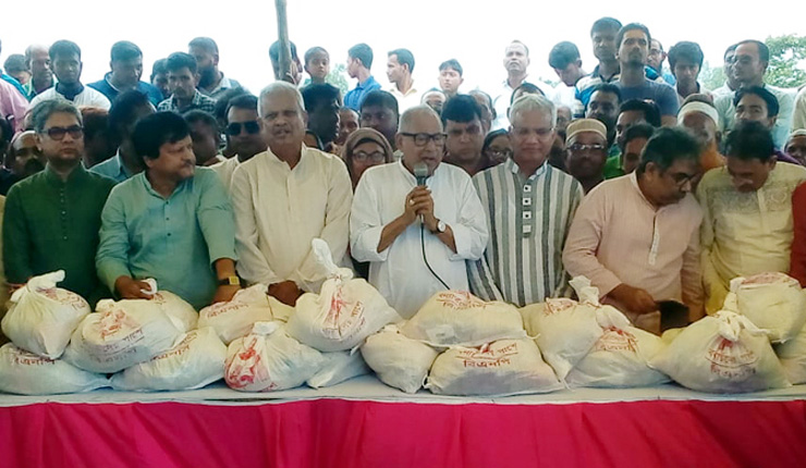 ডেঙ্গুর ভয়ে অফিসে যান না অর্থমন্ত্রী: নজরুল ইসলাম