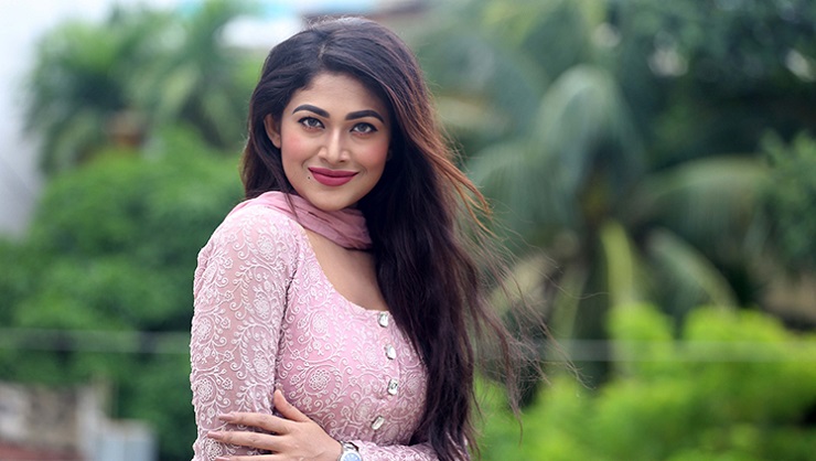 যে কারণে ‘জিন’ ছেড়ে দিলেন পিয়া বিপাশা