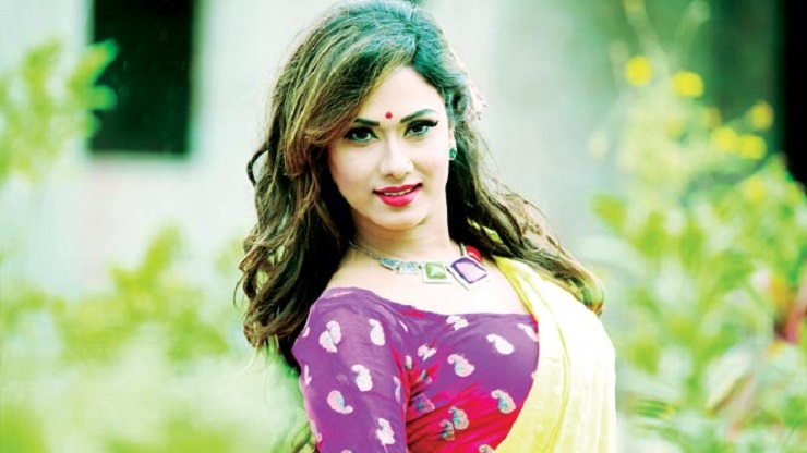 ডেঙ্গুর প্রভাব : নায়িকা ববির স্বাস্থ্যের অবনতি!