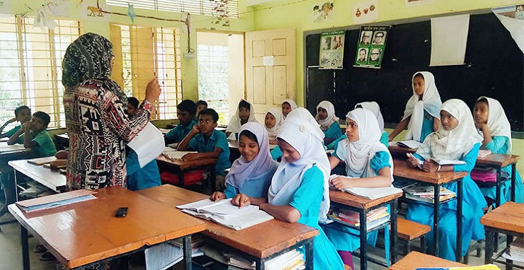 বেতন বাড়ছে না প্রাথমিকের শিক্ষকদের