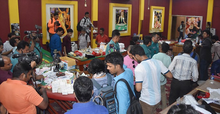 রাজধানীজুড়ে ক্যাসিনো, এতদিন কোথায় ছিল পুলিশ?