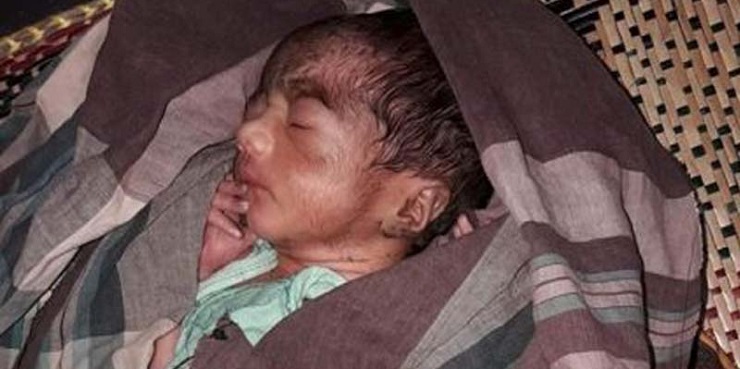 সোনাগাজীর সেই নবজাতকের দায়িত্ব নিলেন ‘মা’, পরিচয় মিলেছে জন্মদাতারও