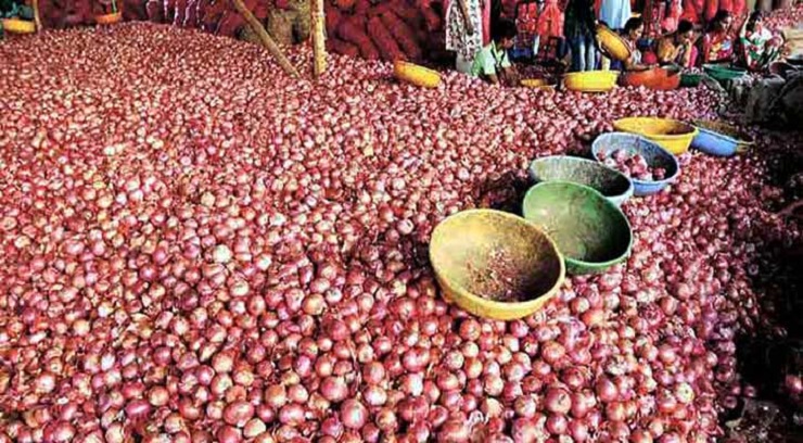 ৪২ টাকায় আমদানি করা পেঁয়াজ ৯০ টাকায় বিক্রি