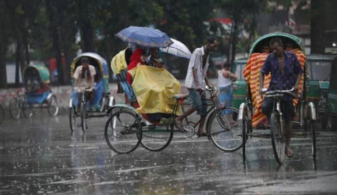 রাজধানীতে টানা দুই ঘণ্টা বৃষ্টি