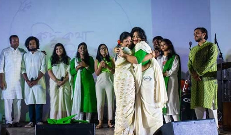 ঘাসফড়িং কয়্যারের ‘কিছু কথা কিছু গান’