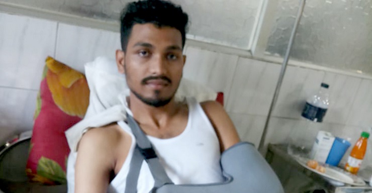 বোনকে উত্ত্যক্তের প্রতিবাদ করায় ভাইকে হাতুড়িপেটা