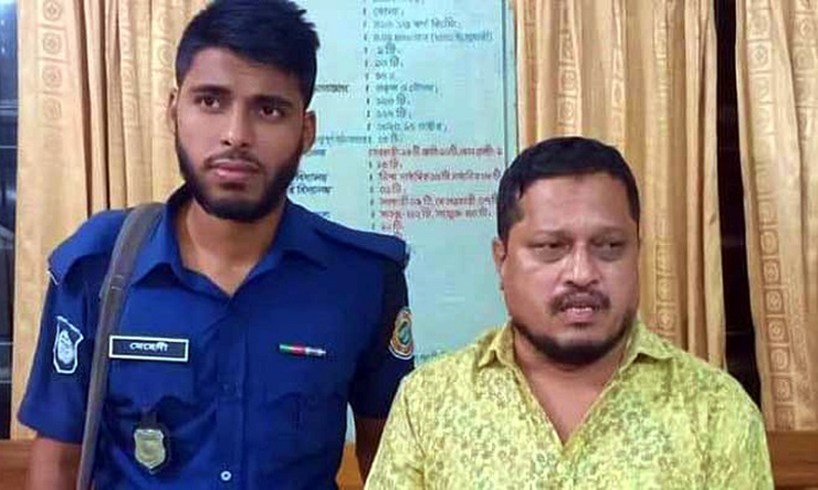 সম্রাটের সহযোগী জাকির আটক