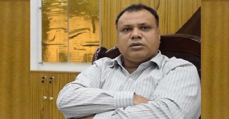 এবার নারী কেলেঙ্কারিতে দিনাজপুরের ডিসি