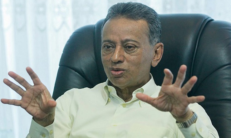 ‘আপেলের চেয়ে পেঁয়াজের দাম বেশি, এটা তো মশকরা’