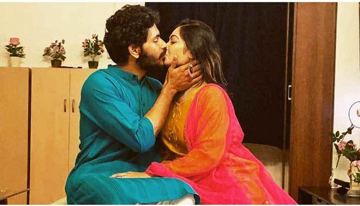 বৌকে চুম্বনের ছবি পোস্ট, সমালোচনায় সব্যসাচীর ছেলে